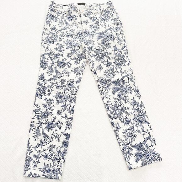 Talbots Slim Ankle Jean Flower Print Blue White Size 6P MINT - Picture 2 of 8
